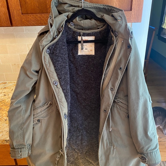 TNA Army Green Parka - Picture 2 of 3